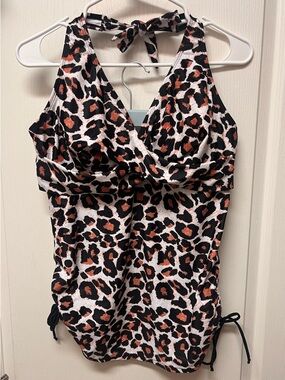 Source Unknown Black White and Brown Leopard Print Halter Swim Tankini